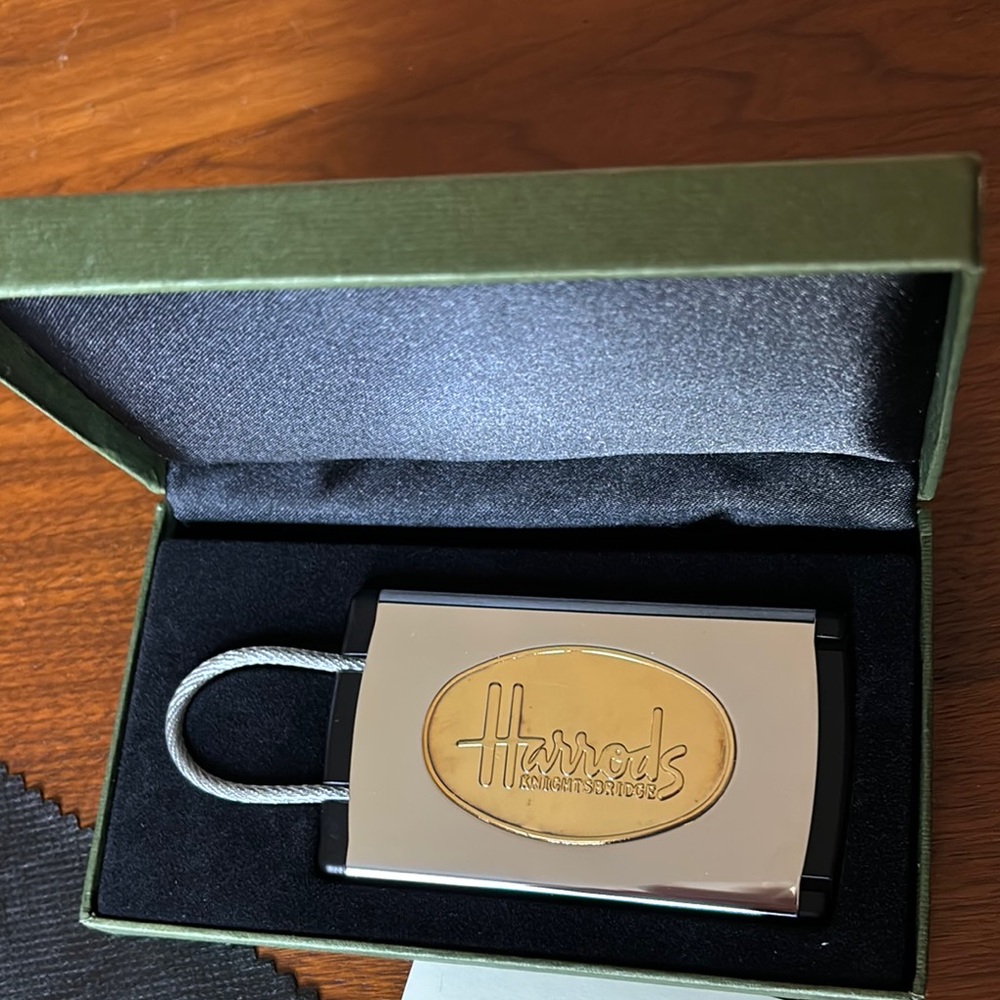 Harrods Luggage Tag